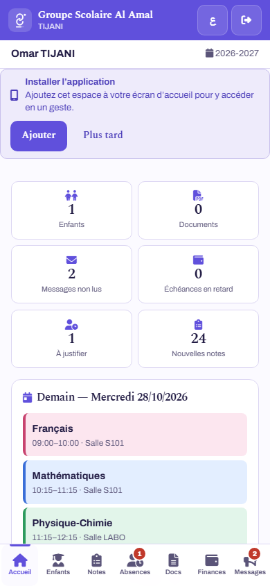 L'espace famille d'une démonstration Scoliom, sur téléphone : enfants, documents, messages non lus, échéances, absences à justifier, nouvelles notes, et l'emploi du temps du lendemain